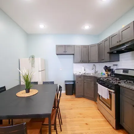 Mins To Nyc, Cosy 3 Bedroom Apartment Jersey City Exterior photo